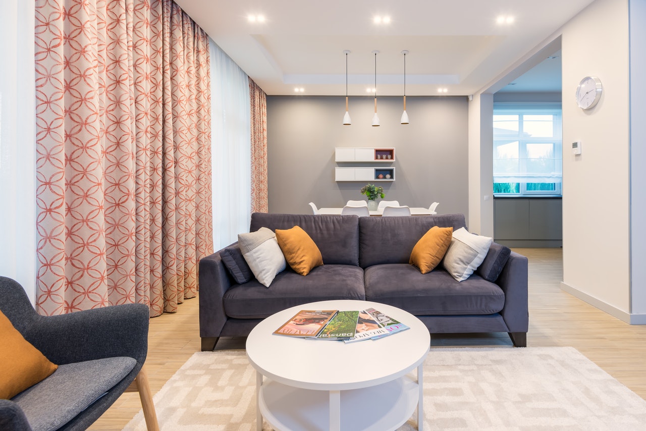 Copper home accessories can be used throughout the home, living rooms with accents of copper used throughout add a feeling of luxury and warmth to an interior  